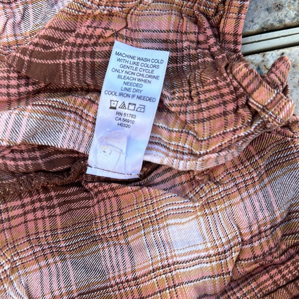 Maurices, Size Large, 3/4 Sleeve Plaid Cardigan - Picture 5 of 6